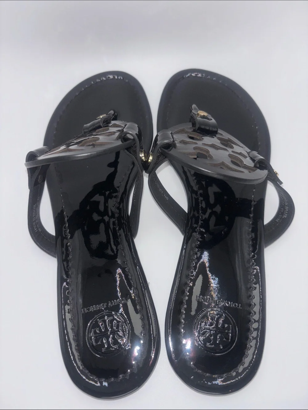 Tory Burch Miller Black Patent Logo Thong Sandals - Picture 4 of 9